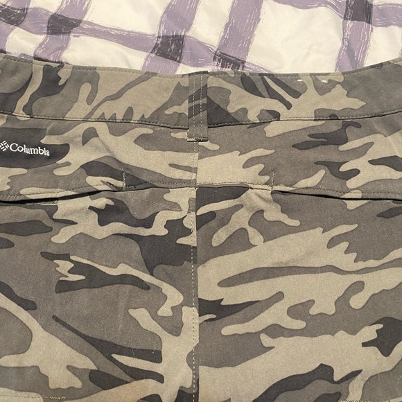 Columbia Women's Trail Omni-Shade™ Comfort Stretch Capri Pants - Size 8 - Picture 6 of 10